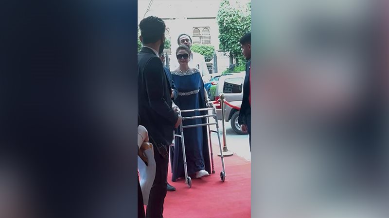 مادلين طبر، فيتو