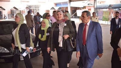 نائبة رئيس جامعة بورسعيد تفتتح مؤتمر التربية الرابع لطلاب الدراسات العليا (صور) 