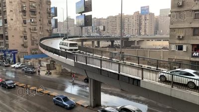 أمطار وأجواء شتوية تسيطر على مناطق بالقاهرة الكبري (فيديو)