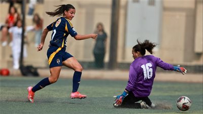الأهلي يفوز على مودرن سبورت بأربعة أهداف في دوري السيدات