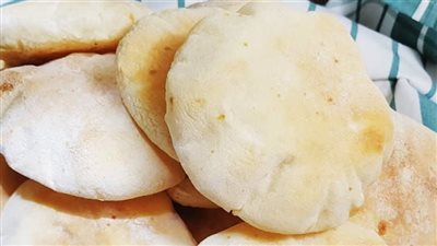 طريقة عمل العيش الشامي، زي الجاهز وبأقل تكلفة