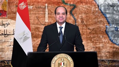السيسي، احتفالنا بعيد العمال رسالة تقدير لقيمة العمل ودورهم فى بناء التنمية وتعزيز النهضة الصناعية