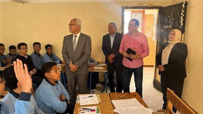 وكيل تعليم الإسماعيلية يتفقد عددا من المدارس ويشدد على الاهتمام بالنظافة (صور)