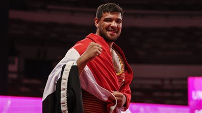 رصيده 19 ميدالية ذهبية، عبداللطيف منيع يخلد اسمه في تاريخ المصارعة الأفريقية