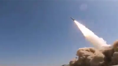 مقاوم للحرب الإلكترونية، إيران تكشف عن الصاروخ الباليستي 