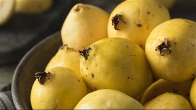 الجوافة تخفض السكر بالدم وتسهل الهضم وتحمي من السرطان 