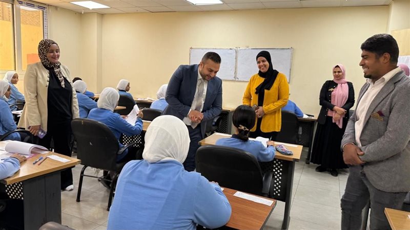  لجان الامتحانات