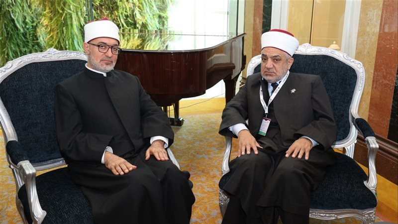 مفتي الجمهورية مع