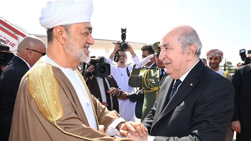 الرئيس الجزائري يستقبل