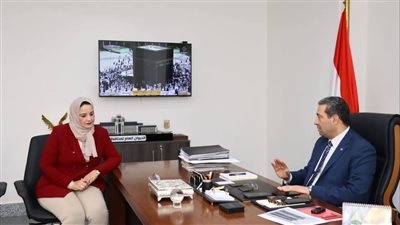 محافظ دمياط يبحت مع مدير فرع التأمين الصحي تقديم خدمات طبية متكاملة للمواطنين