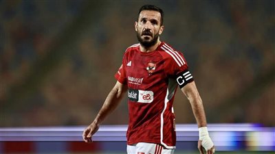 النحاس يدرس الدفع بـ معلول أساسيا أمام المصري 