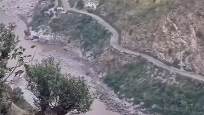 مقطع صادم يهدد بحرب نووية، الهند تقطع المياه وتجفف نهر باكستان (فيديو) 