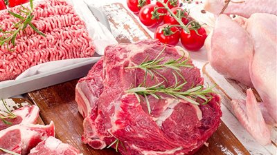 انخفاض ملحوظ في أسعار اللحوم بالأسواق اليوم 