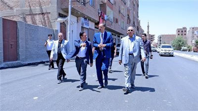 محافظ سوهاج يتفقد أعمال الرصف والتطوير بمدينة المراغة 