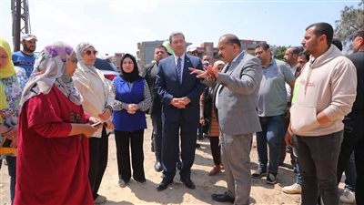 محافظ دمياط يتابع مشروعات 