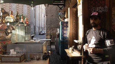 حكاية أقدم مطعم فول وطعمية بالدرب الأحمر.. تم افتتاحه عام 1947.. ارتاده مشاهير الفن والتمثيل.. يتوافد عليه السياح الأجانب والعرب.. وهذه أبرز الأصناف الجديدة (فيديو وصور)