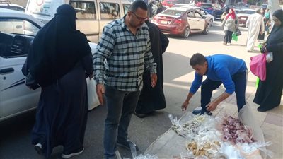 حملة موسعة لمداهمة أماكن تجمع النباشين في المنصورة (صور)