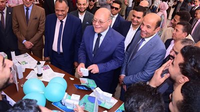 منتجات لعلاج التهابات المفاصل والضغط والسعال ضمن مشاريع تخرج بـ صيدلة سوهاج