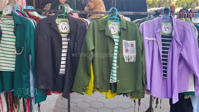 مع بداية فصل الصيف.. أسعار وموديلات الملابس النسائية في العتبه.. السوت تبدأ من 370 جنيهًا والقمصان القطنية تبدأ من 190 جنيها (صور)