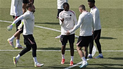 باريس سان جيرمان يختتم استعداداته لمواجهة أرسنال