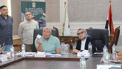 4 توجيهات صارمة من محافظ الوادي الجديد لرؤساء المراكز