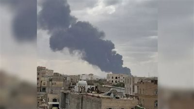 شاهد، اللقطات الأولى للقصف الإسرائيلي على مطار صنعاء وتدمير جميع الطائرات المدنية