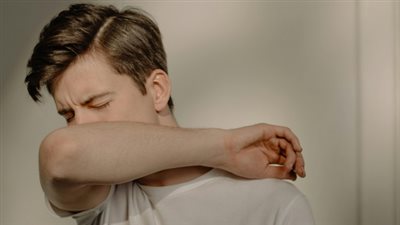 الربو لدى الكبار، متى تظهر الأعراض وكيف يختلف عن ربو الطفولة؟