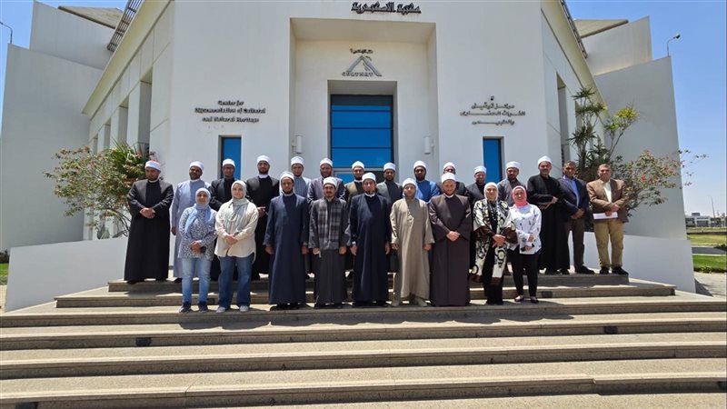 زيارة أئمة الأوقاف
