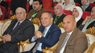 كلية التربية بجامعة دمياط تنظم ملتقى توظيفيا لربط الخريجين بسوق العمل