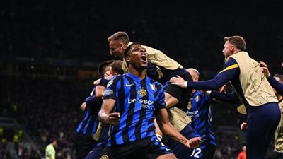 هاكان يضيف الهدف الثاني لإنتر ميلان في مرمى برشلونة