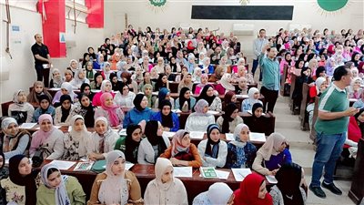 مراجعات مجانية لطلاب الشهادة الإعدادية بإدارة غرب الفيوم التعليمية