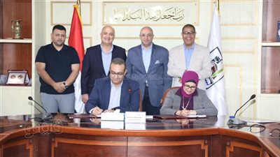 محافظ بني سويف يشهد توقيع بروتوكول لتطوير العناية المركزة بمستشفى الصدر