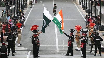 وزير دفاع باكستان: الصراع مع الهند دخل في طريق مسدود 