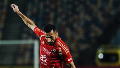 الأهلي يستعد لإقامة حفل وداع لثلاثي الفريق 