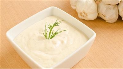 طريقة عمل الثومية السورية الأصلية بمكونات بسيطة