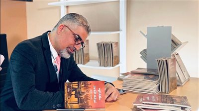 صحفي سورى يستعرض ألغام غرفة الأخبار وكيفية النجاة منها في كتابه الجديد 