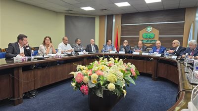 جمعية مستثمري العاشر تبحث مع جامعة الزقازيق الأهلية ربط التعليم بمتطلبات الصناعة