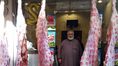 بدأت بعيد القيامة، شيخ الجزارين يكشف ألاعيب التجار لرفع لحوم أضاحي العيد