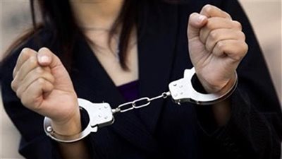 تطور جديد في واقعة ضبط راقصة شهيرة بمخدرات في مطار القاهرة