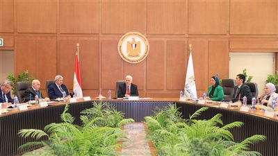 وزير التعليم العالي يترأس الاجتماع الأول لمجلس التخطيط بأكاديمية البحث العلمي