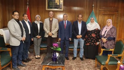 محافظ القليوبية يشهد توقيع بروتوكول لإقامة معرض دار المعارف بمكتبة مصر العامة 