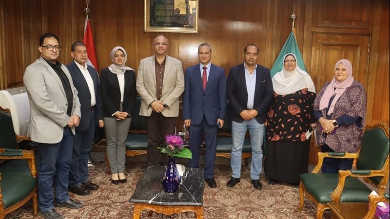 محافظ القليوبية خلال