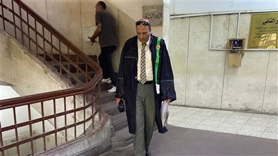 محامو الجيزة يقاطعون جلسات محاكم الاستئناف وينتشرون على المقاهي المحيطة (صور)