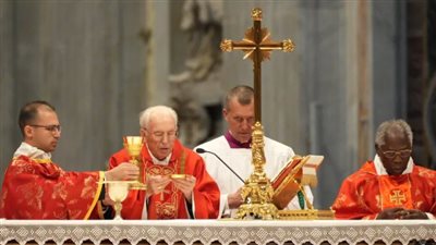 الفاتيكان يعلن تعثر انتخاب البابا الجديد للمرة الثانية