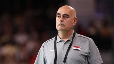 اتحاد اليد يكرم باستور على هامش ودية البرازيل