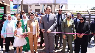 محافظ دمياط يفتتح معرض 