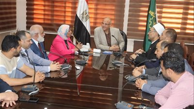 محافظ القليوبية يلتقي المشرفين الفائزين في بعثة حجاج الجمعيات الأهلية