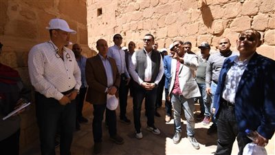 وزير الإسكان يزور دير سانت كاترين بمنطقة الوادي المقدس في جنوب سيناء