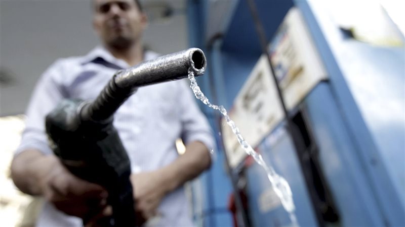سحب عينات من المواد