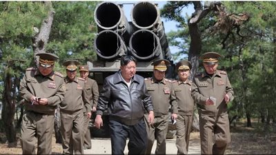 بإشراف الزعيم كيم، كوريا الشمالية تجري تدريبات تحاكي شن هجمات نووية مضادة